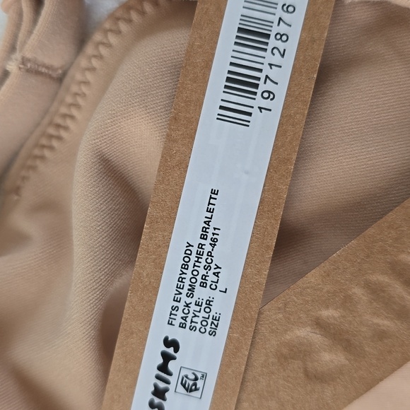 SKIMS Fits Everybody Back Smoother Bralette Size:Large Clay - Picture 3 of 4